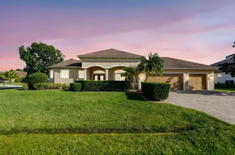 5841 NW Alpha Ct, Port Saint Lucie, FL 34986