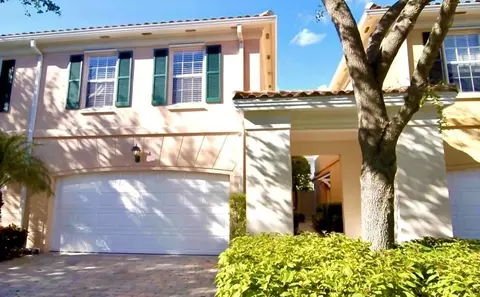 63 Tall Oaks Cir, Tequesta, FL 33469