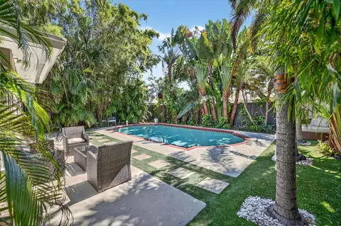 554 NW 45th Ct, Oakland Park, FL 33309