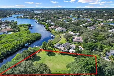 18021 SE Laurel Leaf, Jupiter, FL 33469