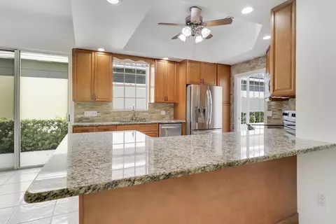 220 NW Bentley Cir, Port Saint Lucie, FL 34986