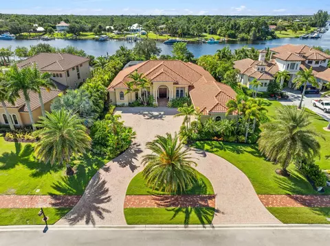 109 SE Fiore Bello, Port Saint Lucie, FL 34952