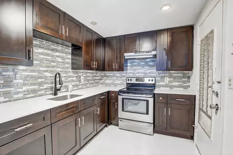 4770 NW 10th Ct #104, Plantation, FL 33313