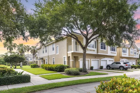 3151 Lexington Lakes Dr SE #202, Stuart, FL 34994
