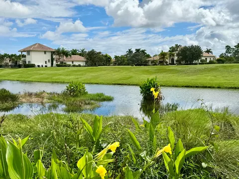 137 SE Mira Lavella, Port St Lucie, FL 34984
