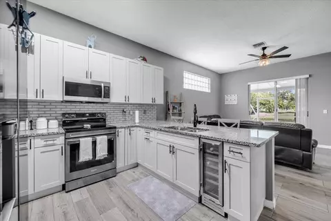 114 Prestige Dr, Royal Palm Beach, FL 33411
