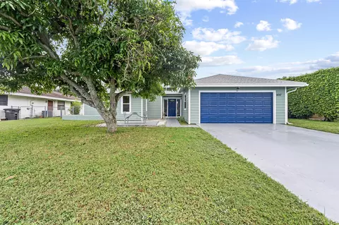 4017 Heath Cir S, West Palm Beach, FL 33407