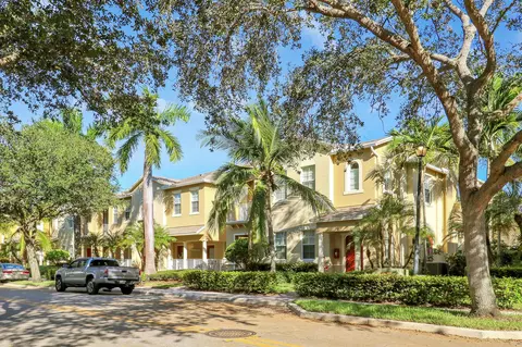 121 Seagrape Dr #102, Jupiter, FL 33458