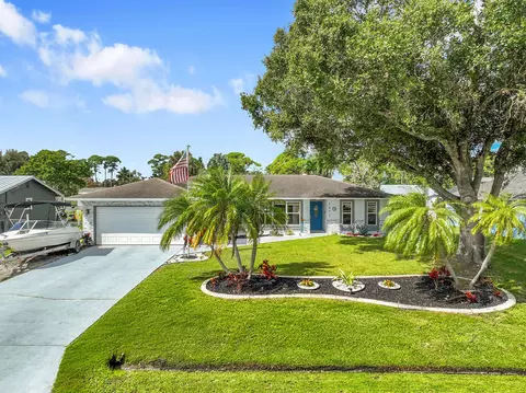 1872 SE Joy Haven St, Port Saint Lucie, FL 34983