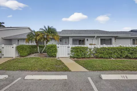 2641 Gately W #102, West Palm Beach, FL 33415