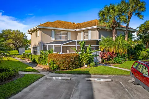 3389 SW Sunset Trace Cir, Palm City, FL 34990