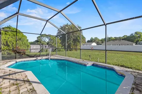 2192 SE Mandrake Cir, Port Saint Lucie, FL 34952