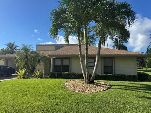 13824 Sand Crane Dr N, Palm Beach Gardens, FL 33418