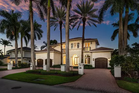 2124 W Maya Palm Dr, Boca Raton, FL 33432