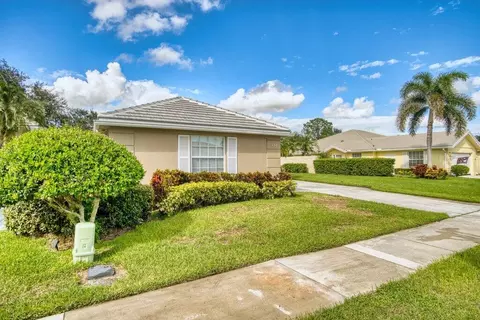 324 NW Bentley Cir, Port Saint Lucie, FL 34986
