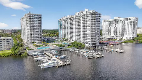 18051 Biscayne Blvd #1104, Aventura, FL 33160