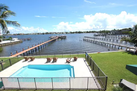 330 N N Lk, Lantana, FL 33462