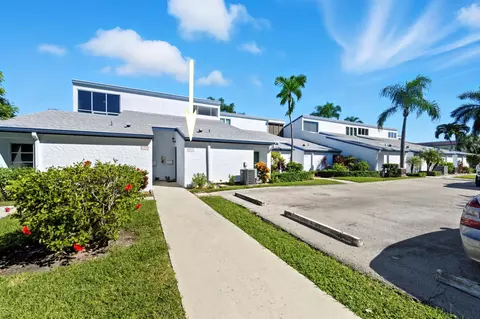 129 Lehane Ter #131, North Palm Beach, FL 33408