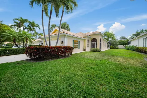 4643 Hammock Cir, Delray Beach, FL 33445