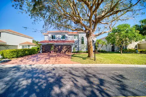 20323 Monteverdi Cir, Boca Raton, FL 33498