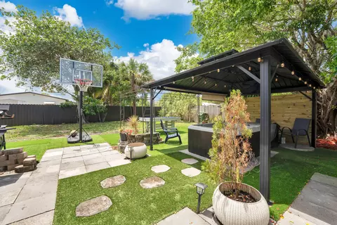 1841 NW 26th, Fort Lauderdale, FL 33311