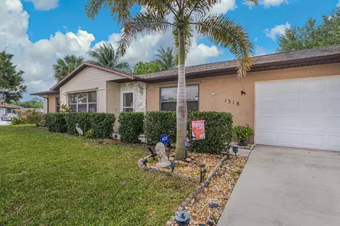 1318 SW Colorado Ave, Port Saint Lucie, FL 34953
