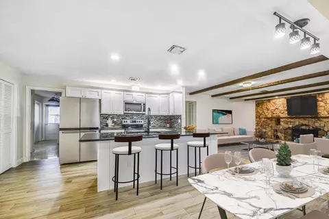 8385 NW 14th St, Coral Springs, FL 33071