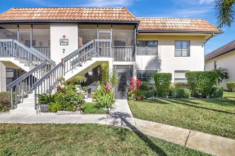 7166 Golf Colony Ct #203, Lake Worth, FL 33467