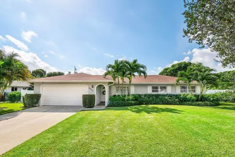 4640 Ellwood Dr, Delray Beach, FL 33445