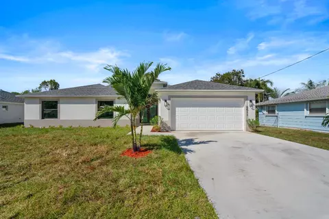 6011 Bamboo Dr, Fort Pierce, FL 34982