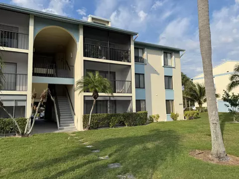 1107 Green Pine Blvd #B1, West Palm Beach, FL 33409