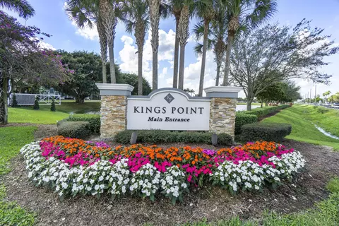 157 Flanders D, Delray Beach, FL 33484