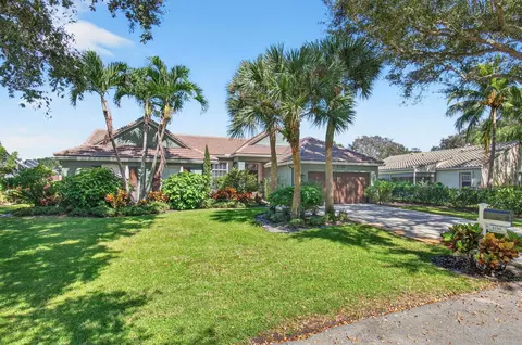 3735 Satin Leaf Ct, Delray Beach, FL 33445