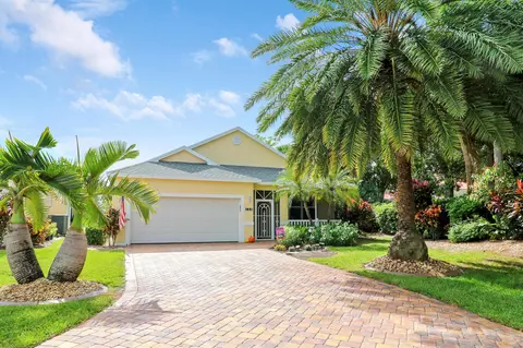 122 NW Catania Cir, Port Saint Lucie, FL 34986
