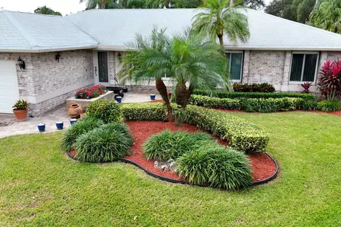 21535 Woodchuck Ct, Boca Raton, FL 33428