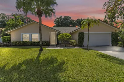 10070 Crosswind Rd, Boca Raton, FL 33498