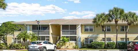 1548 SE Royal Green Cir #M108, Port Saint Lucie, FL 34952
