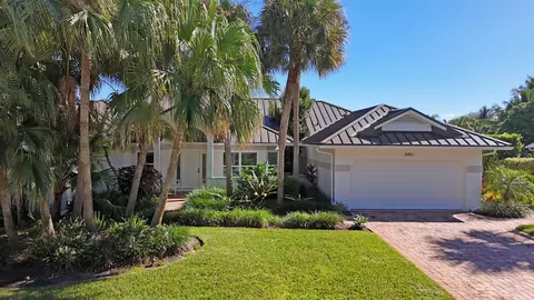 8951 SE Marina Bay, Hobe Sound, FL 33455