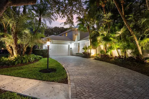 14403 Cypress Island Cir, Palm Beach Gardens, FL 33410