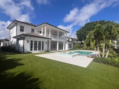 525 Greenway, North Palm Beach, FL 33408