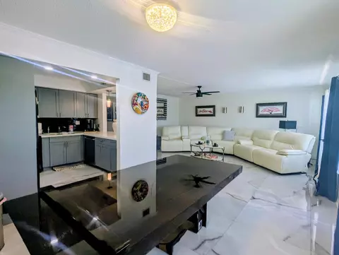 202 Wellington M, West Palm Beach, FL 33417