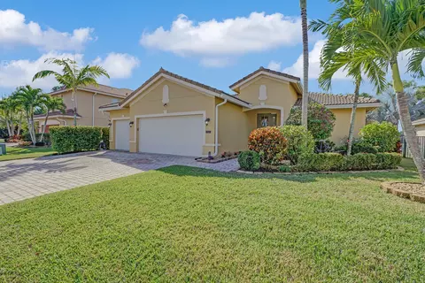 9328 Silent Oak Cir, West Palm Beach, FL 33411