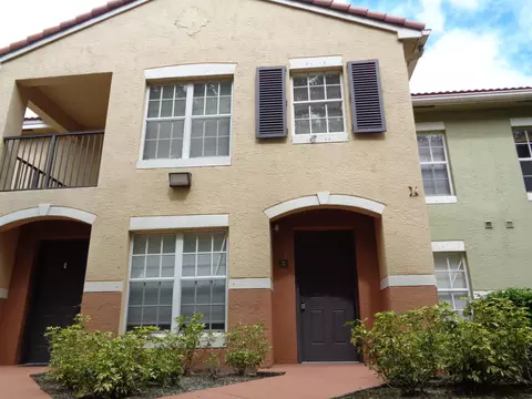 10300 Fox Trl S #810, Royal Palm Beach, FL 33411