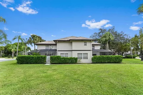 38 Essex Ct #A, Royal Palm Beach, FL 33411