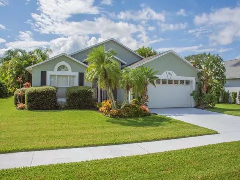 591 Birch Ct, Sebastian, FL 32958