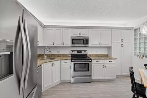 5275 Europa #H, Boynton Beach, FL 33437