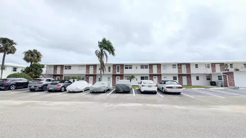 2800 W Golf Blvd #219, Pompano Beach, FL 33064