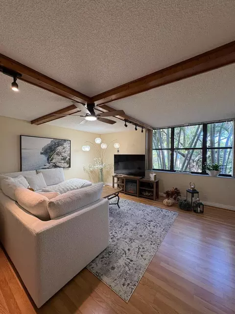 20401 NE 30th Ave #116-8, Aventura, FL 33180