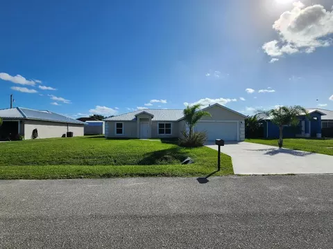 956 SE 39th Ter, Okeechobee, FL 34974