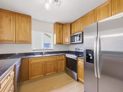 801 Maplewood Dr, Greenacres, FL 33415